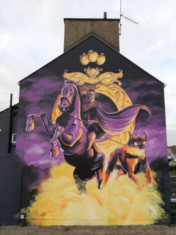 Conn-Eda and the Golden Apples of Lough Erne Mural by Kevin McHugh commissioned by Enniskillen BID